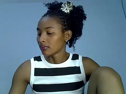 cute-alexis online show from September 16, 2025, 8:37 am