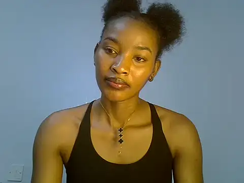 cute-alexis online show from November 12, 2025, 10:48 am