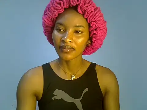 cute-alexis online show from November 19, 2025, 11:21 am