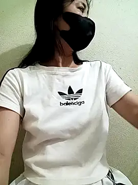 YunLem online show from February 4, 2025, 11:59 pm