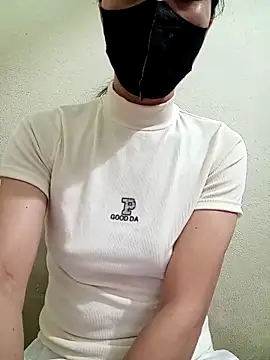 YunLem online show from February 18, 2025, 2:27 pm