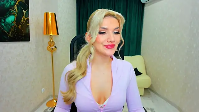 SelenaeMoore online show from February 8, 2025, 6:12 pm