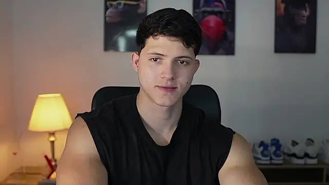 Hazzan Velez online show from October 6, 2025, 10:18 pm