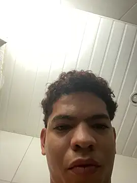 Snapshot of RDbruto chatting on December 25, 2024, 6:20 am RDbruto online show from December 25, 2024, 6:20 am