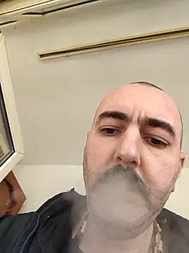 Maryo0001 online show from October 4, 2025, 10:24 am