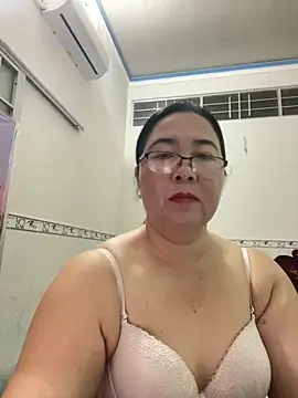 NDith online show from March 8, 2025, 2:40 pm