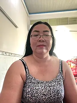 NDith online show from November 3, 2025, 11:48 pm