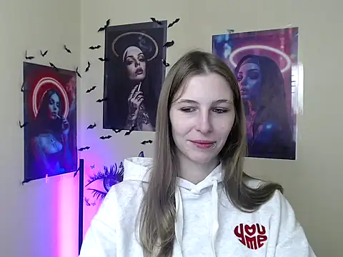 StrangerGi online show from November 10, 2025, 12:37 pm