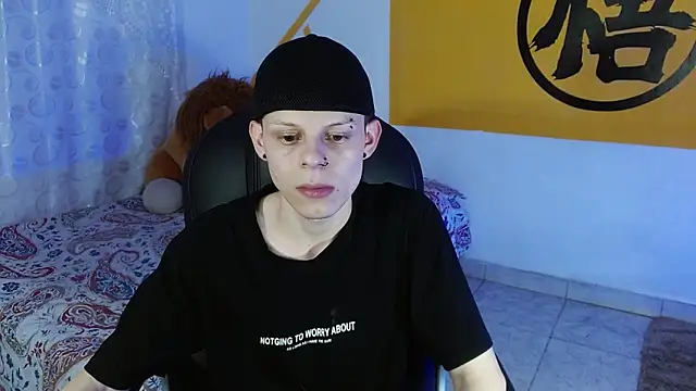 Matthew Boy  online show from December 12, 2024, 5:42 am