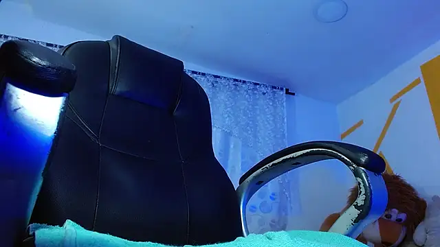 Matthew Boy  online show from December 19, 2024, 10:24 am