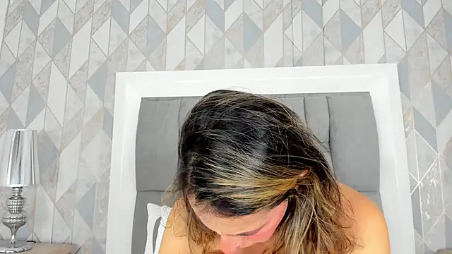 anais cooper online show from November 12, 2025, 11:32 am