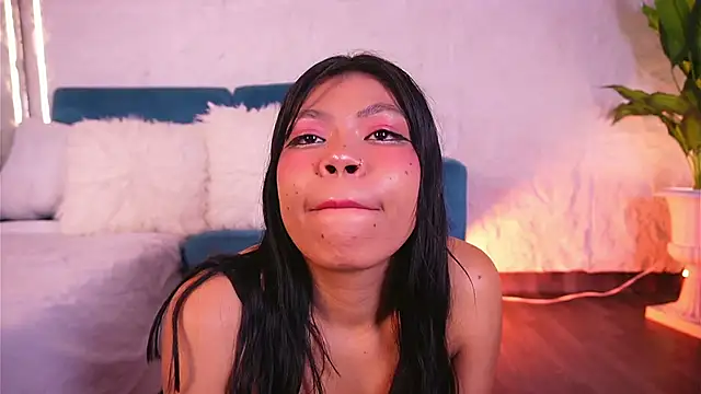 CailynBrowm online show from April 12, 2026, 1:32 am