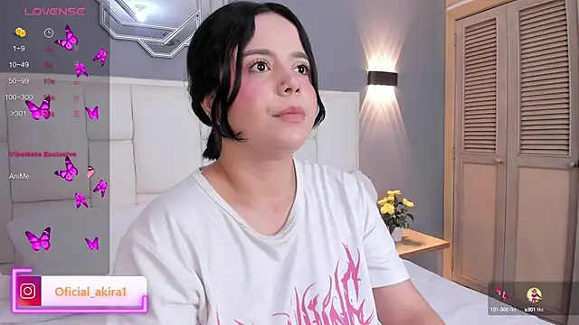 AkiraKings online show from October 12, 2025, 3:49 am