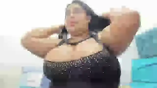 Keisy boony online show from June 15, 2026, 9:06 pm