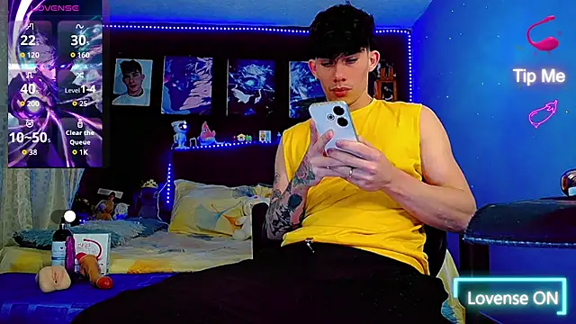 thiagomurphyy online show from October 28, 2025, 11:40 pm