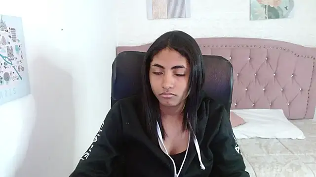 shaneelle online show from October 11, 2025, 3:06 am