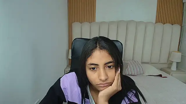 shaneelle online show from March 4, 2026, 3:01 am