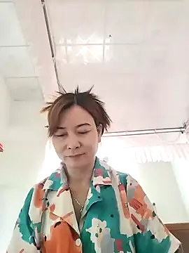 Snapshot of Sexy-ladyboobs20 chatting on December 28, 2024, 4:51 am Sexy-ladyboobs20 online show from December 28, 2024, 4:51 am