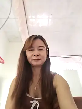 Snapshot of Sexy-ladyboobs20 chatting on December 29, 2024, 1:34 am Sexy-ladyboobs20 online show from December 29, 2024, 1:34 am