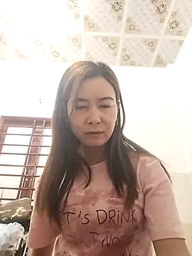 Snapshot of Sexy-ladyboobs20 chatting on March 23, 2025, 12:36 am Sexy-ladyboobs20 online show from March 23, 2025, 12:36 am