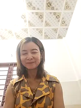 Snapshot of Sexy-ladyboobs20 chatting on September 15, 2025, 1:05 am Sexy-ladyboobs20 online show from September 15, 2025, 1:05 am