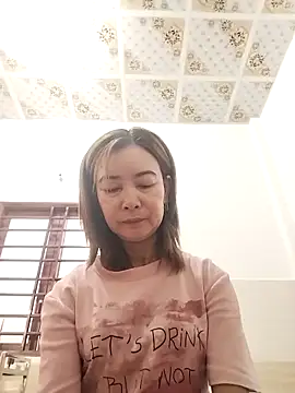 Snapshot of Sexy-ladyboobs20 chatting on October 12, 2025, 1:04 am Sexy-ladyboobs20 online show from October 12, 2025, 1:04 am