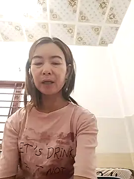 Snapshot of Sexy-ladyboobs20 chatting on October 31, 2025, 1:39 am Sexy-ladyboobs20 online show from October 31, 2025, 1:39 am