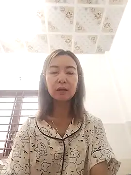 Snapshot of Sexy-ladyboobs20 chatting on November 1, 2025, 1:40 am Sexy-ladyboobs20 online show from November 1, 2025, 1:40 am