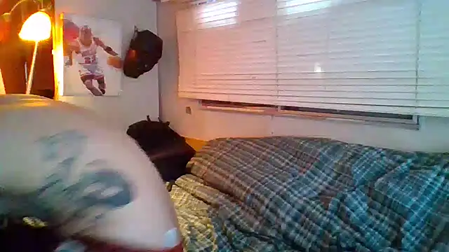 terry2big4u24 online show from February 27, 2025, 11:37 pm