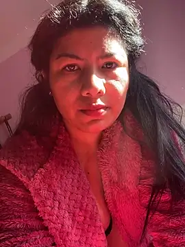 Snapshot of katymojadit chatting on January 17, 2025, 10:00 am katymojadit online show from January 17, 2025, 10:00 am