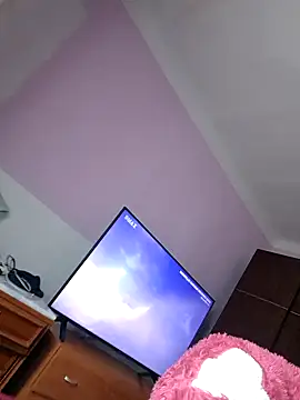 Snapshot of katymojadit chatting on December 15, 2025, 1:15 pm katymojadit online show from December 15, 2025, 1:15 pm