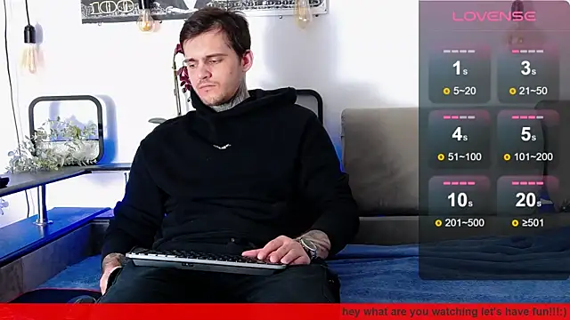 Snapshot of CarterCole chatting on March 2, 2025, 7:43 am CarterCole online show from March 2, 2025, 7:43 am