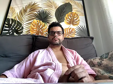 HornyBeachBoyBR online show from June 3, 2026, 1:14 pm