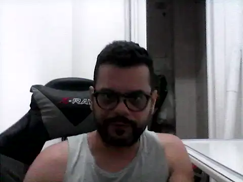 HornyBeachBoyBR online show from July 30, 2026, 1:21 pm