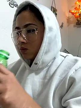 Sweet  Nurse1 online show from November 29, 2025, 4:32 pm