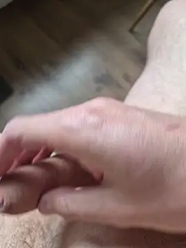 Joey7srv online show from April 29, 2026, 2:21 pm