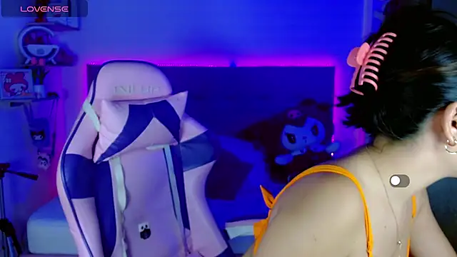 Snapshot of Kylie_brokee chatting on March 4, 2025, 9:11 pm Kylie brokee online show from March 4, 2025, 9:11 pm