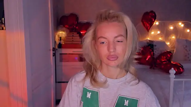 aestetick online show from February 22, 2026, 11:20 am