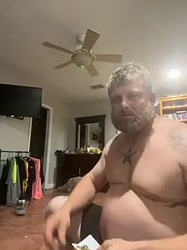 rocket8669 online show from April 21, 2026, 4:41 am