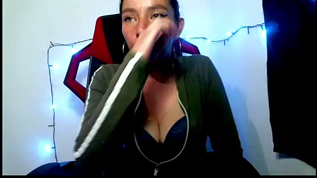 Snapshot of catalina_colombia chatting on February 13, 2025, 6:27 pm catalina colombia online show from February 13, 2025, 6:27 pm