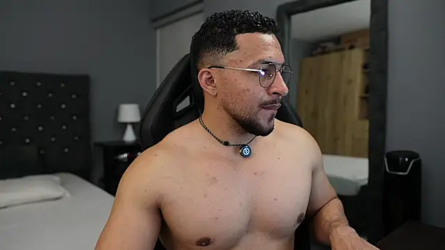 Martin Logan online show from April 10, 2026, 1:11 am