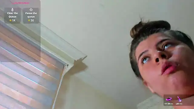 ValeryJohanson  online show from September 13, 2025, 7:24 pm