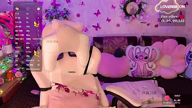 Snapshot of Miss_SweetPeach chatting on March 29, 2026, 6:41 pm Miss SweetPeach online show from March 29, 2026, 6:41 pm