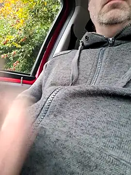 JulianJ50 online show from November 7, 2025, 10:59 am