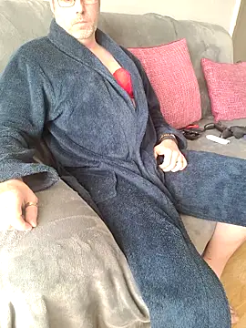 JulianJ50 online show from November 20, 2025, 1:22 pm