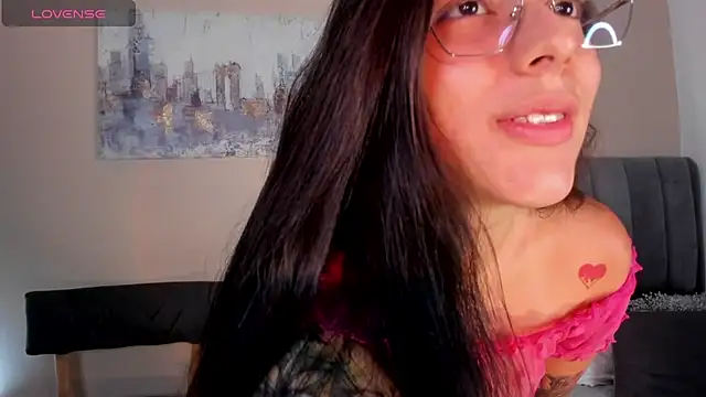 dakotaa   online show from February 18, 2025, 11:52 pm