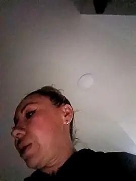 coral smitth online show from October 19, 2025, 8:31 pm