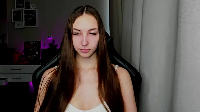 Sm0ly online show from April 2, 2026, 2:42 am