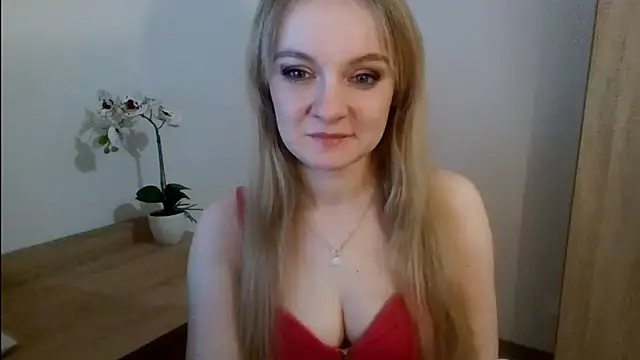 Snapshot of AlmaHoney chatting on January 20, 2025, 6:10 pm AlmaHoney online show from January 20, 2025, 6:10 pm