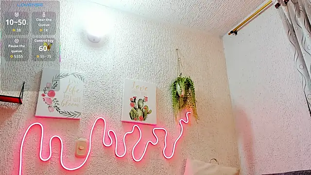 Snapshot of samanthaeliott22 chatting on October 23, 2025, 1:49 am samanthaeliott22 online show from October 23, 2025, 1:49 am